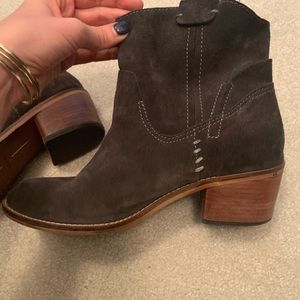 Dolce Vita dark gray booties